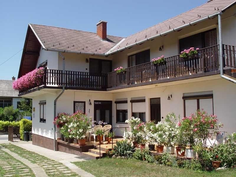 Apartman Berki Margit Hévíz 外观 照片